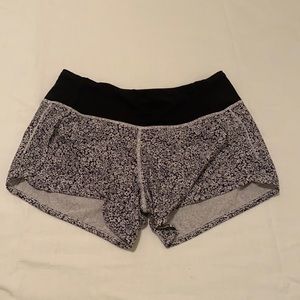 Daisy Patterned Lululemon Speed Up Short